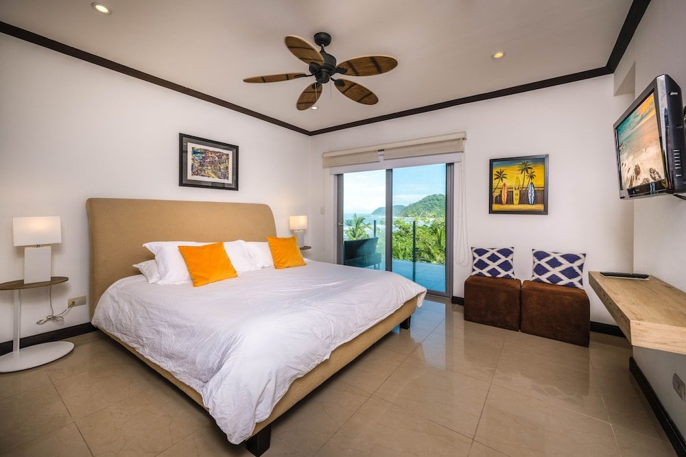 4 Bedrooms Apartment with balcony Best in Jaco Diamante del Sol Condos