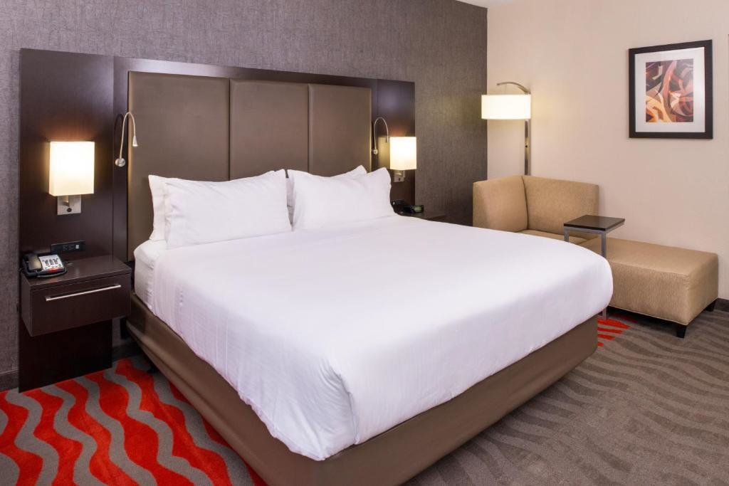 Habitación doble Estándar Holiday Inn Express & Suites Monroe, an IHG Hotel
