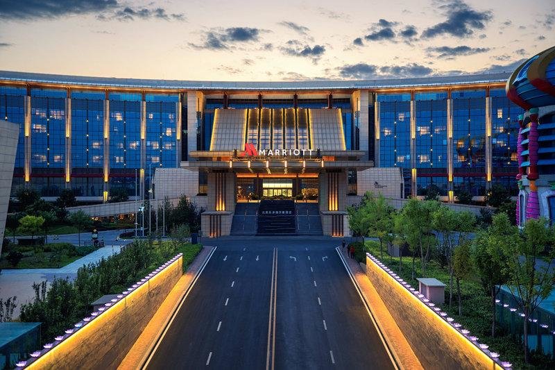 Четырёхместный номер Standard Beijing Marriott Hotel Changping