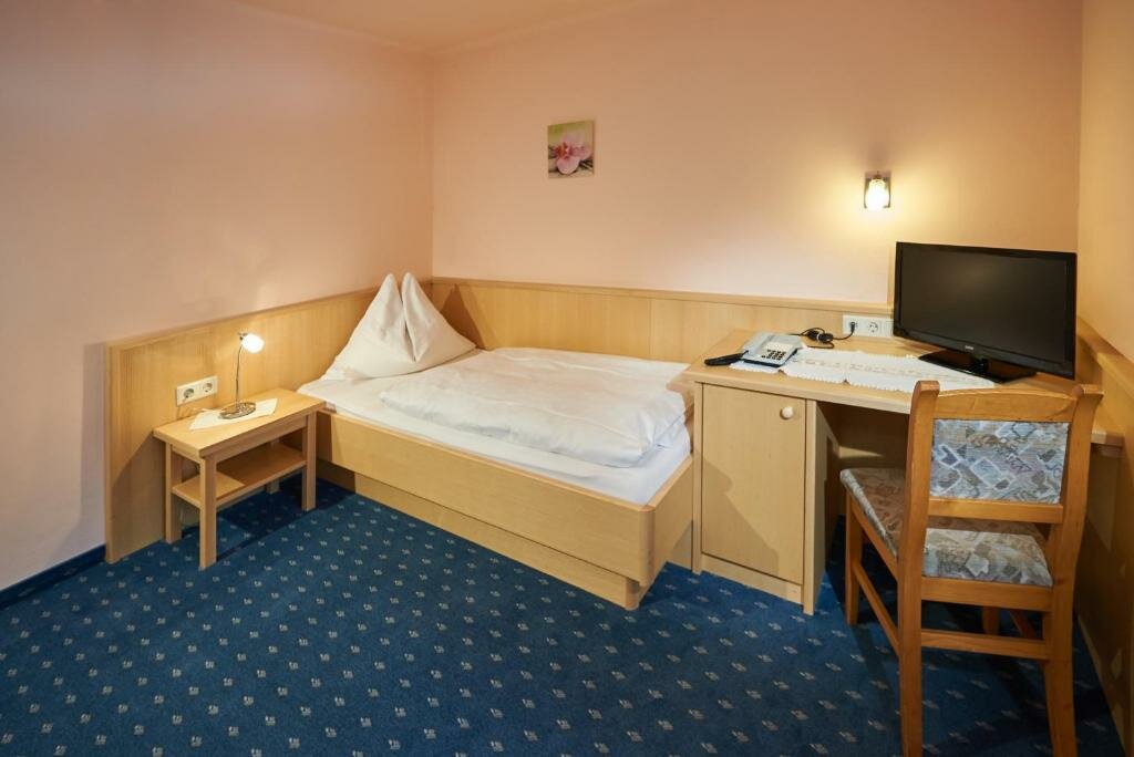 Standard Single room Hotel Schwaiger