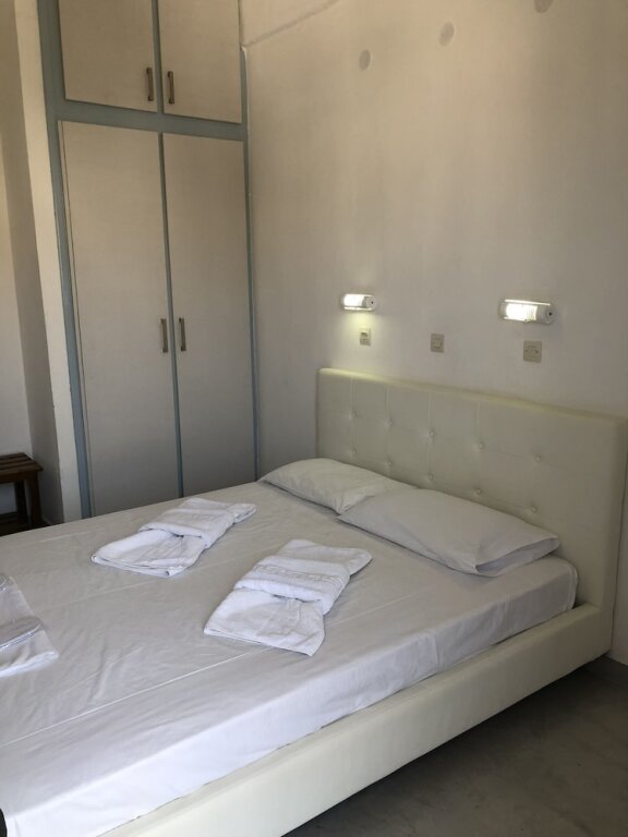 Standard Doppel Zimmer mit Gartenblick Hotel Rodon