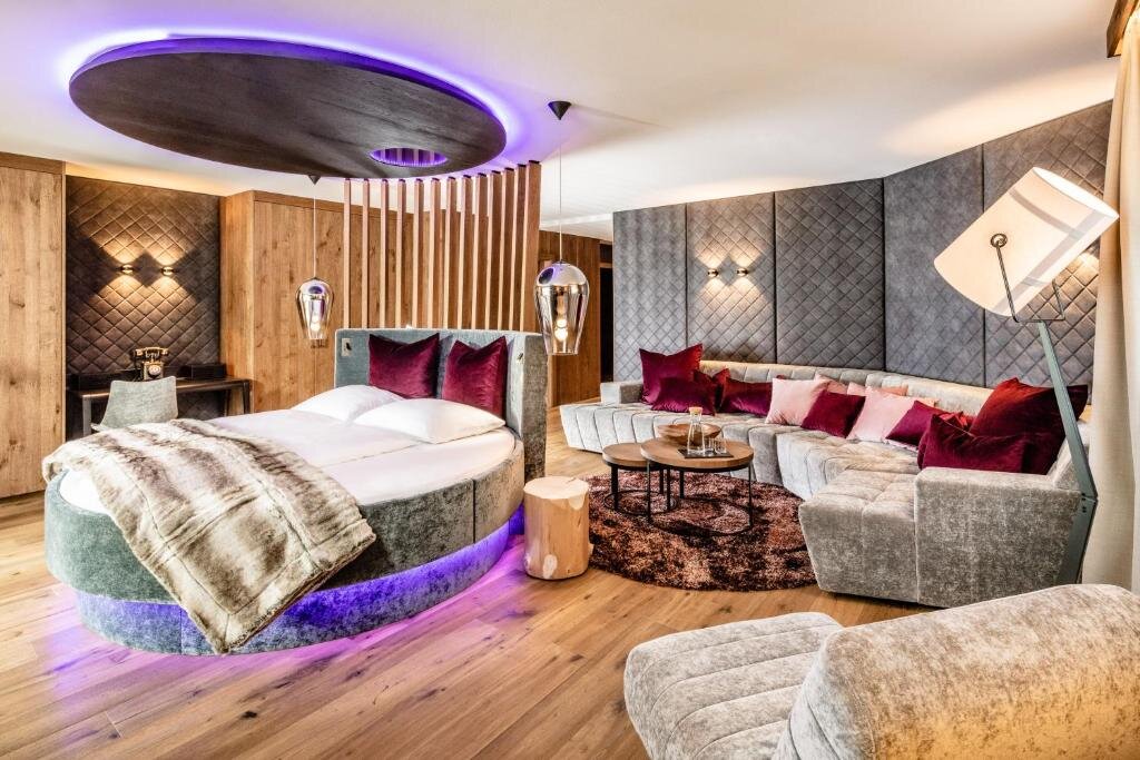 Люкс Executive Alpine Luxury SPA Resort Schwarzenstein