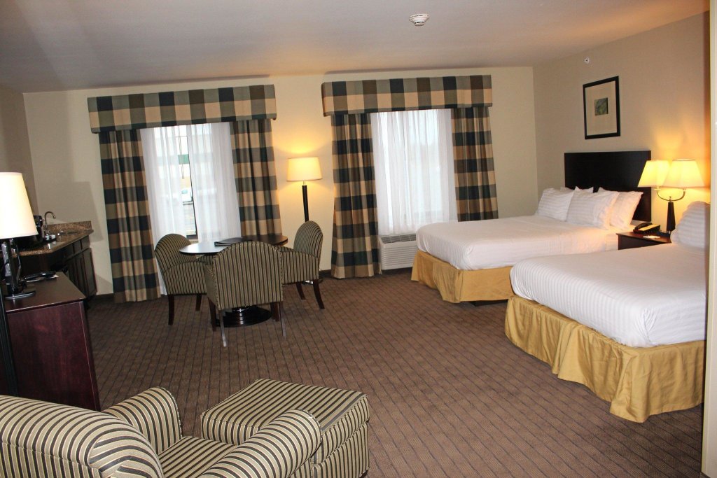 Executive Vierer Zimmer Holiday Inn Express Hotel & Suites Syracuse North - Cicero, an IHG Hotel