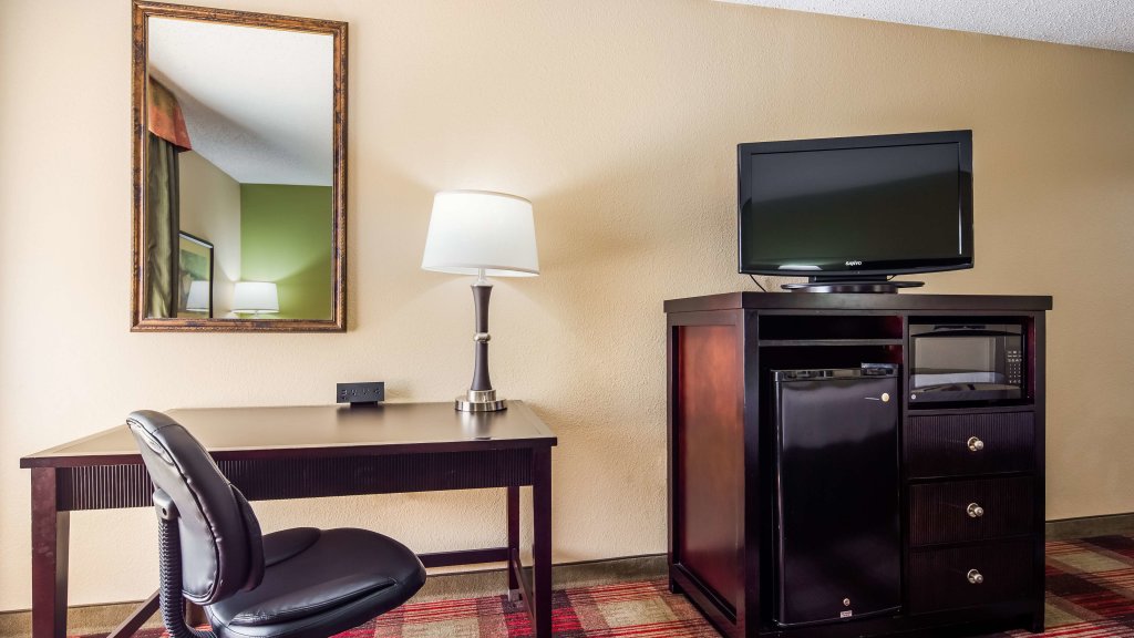 Двухместный люкс Best Western Plus Addison/Dallas Hotel
