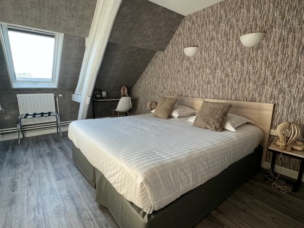 Komfort Doppel Zimmer Hôtel De Troyes
