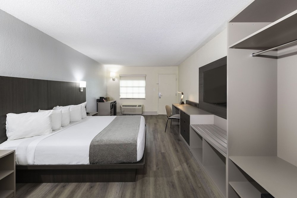 Superior Double room Avanti International Resort