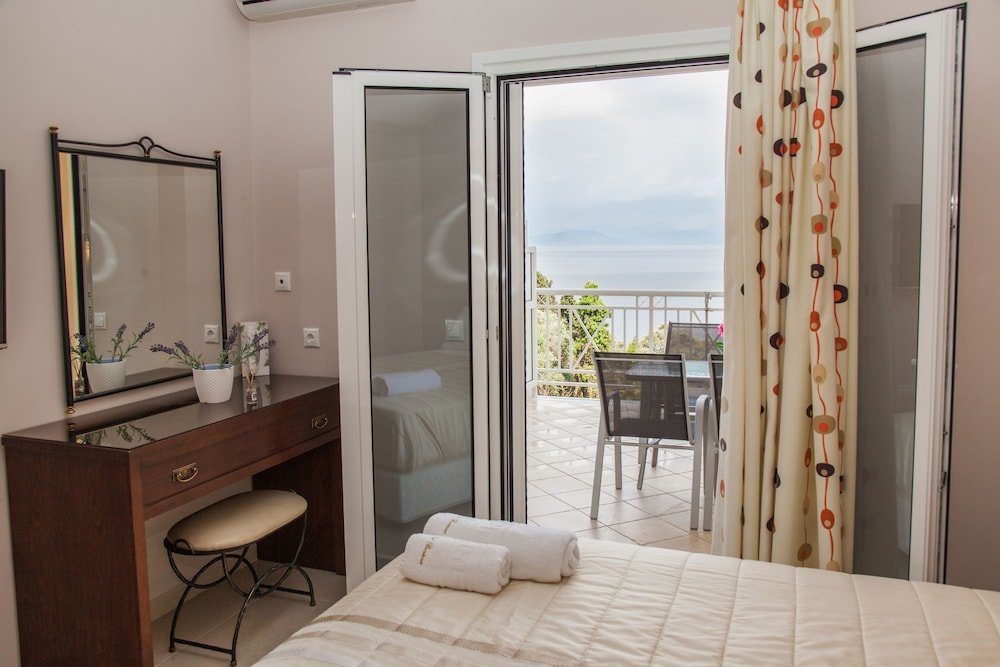 Luxury Studio with balcony Brentanos Apartments - A - View of Paradise