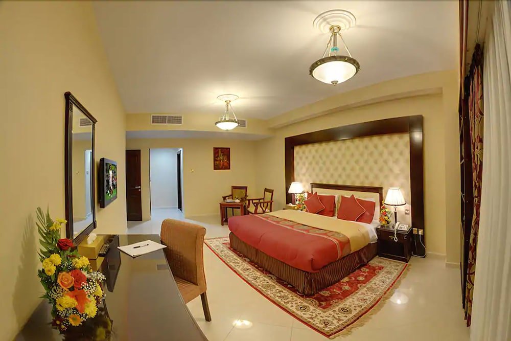 Апартаменты с 3 комнатами Deira Suites Hotel Apartment