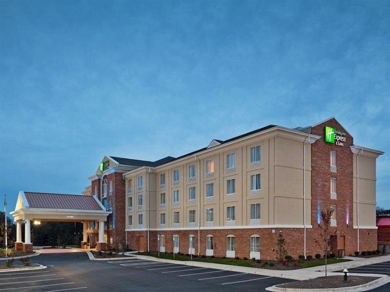 Одноместный номер Deluxe Holiday Inn Express Hotel & Suites Greensboro - Airport Area, an IHG Hotel