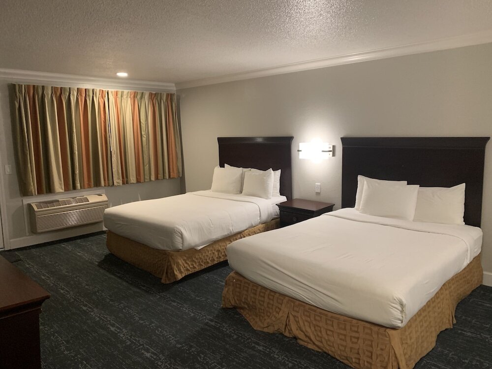 Standard quadruple chambre Stargazer Inn and Suites