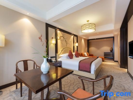 Deluxe Suite Shaoxing Yintai Hotel
