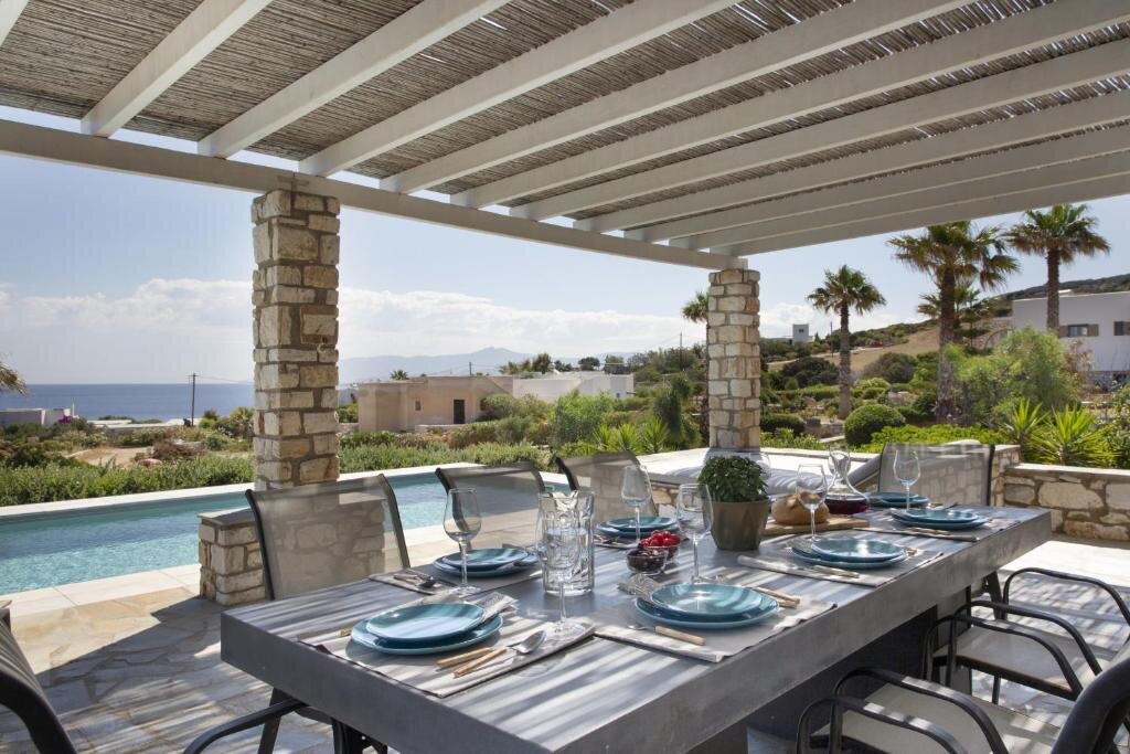 Вилла Villa Erato · Ideal family Villa for 8 - Pool, Sea Views