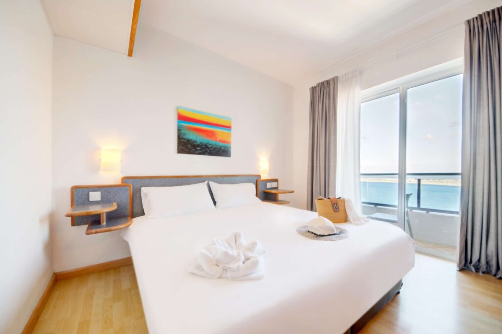 Апартаменты с 2 комнатами с частичным видом на море AX Sunny Coast Resort & Spa