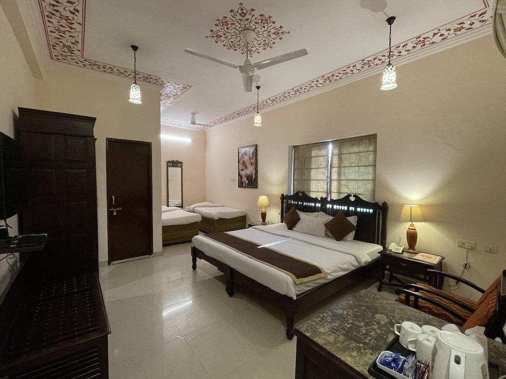 Четырёхместный семейный номер Standard c 1 комнатой Suryaa Villa Jaipur - A Boutique Heritage Haveli