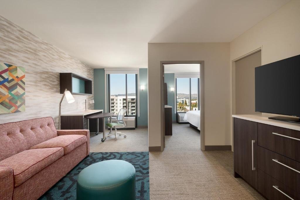 Двухместный люкс c 1 комнатой Home2 Suites By Hilton Woodland Hills Los Angeles