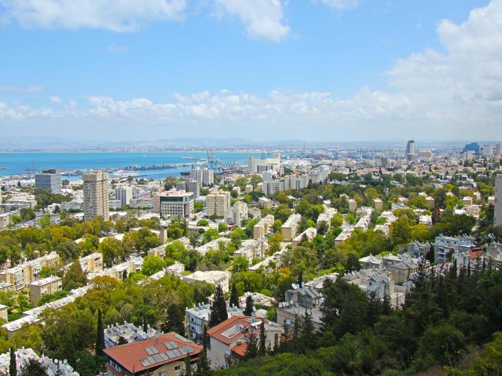 Трёхместный номер Executive Dan Panorama Haifa