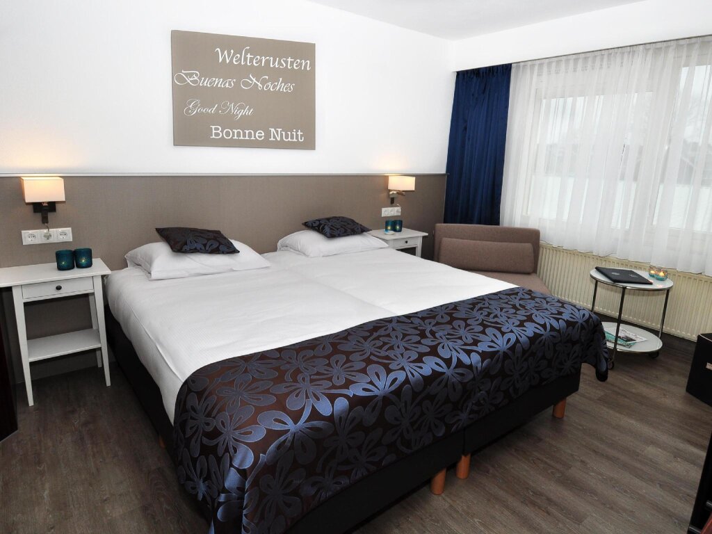 Confort triple chambre Boutique Hotel Herbergh Amsterdam Airport FREE PARKING