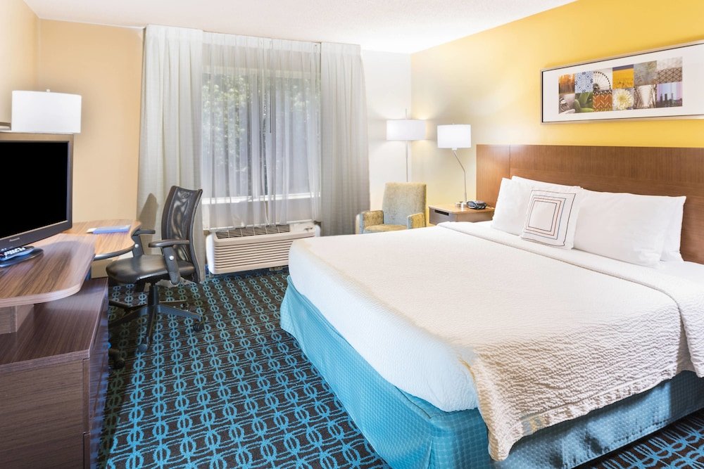 Студия Fairfield Inn & Suites by Marriott Atlanta Perimeter Center