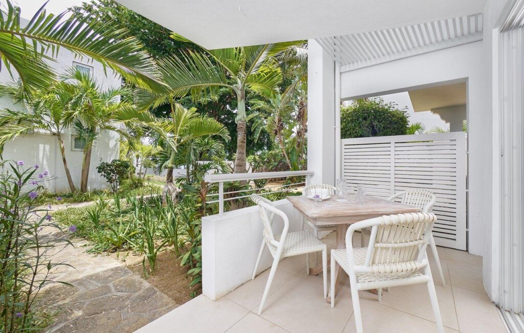 2 Bedrooms Apartment with garden view Le Beachclub Serviced Apartments and Villas