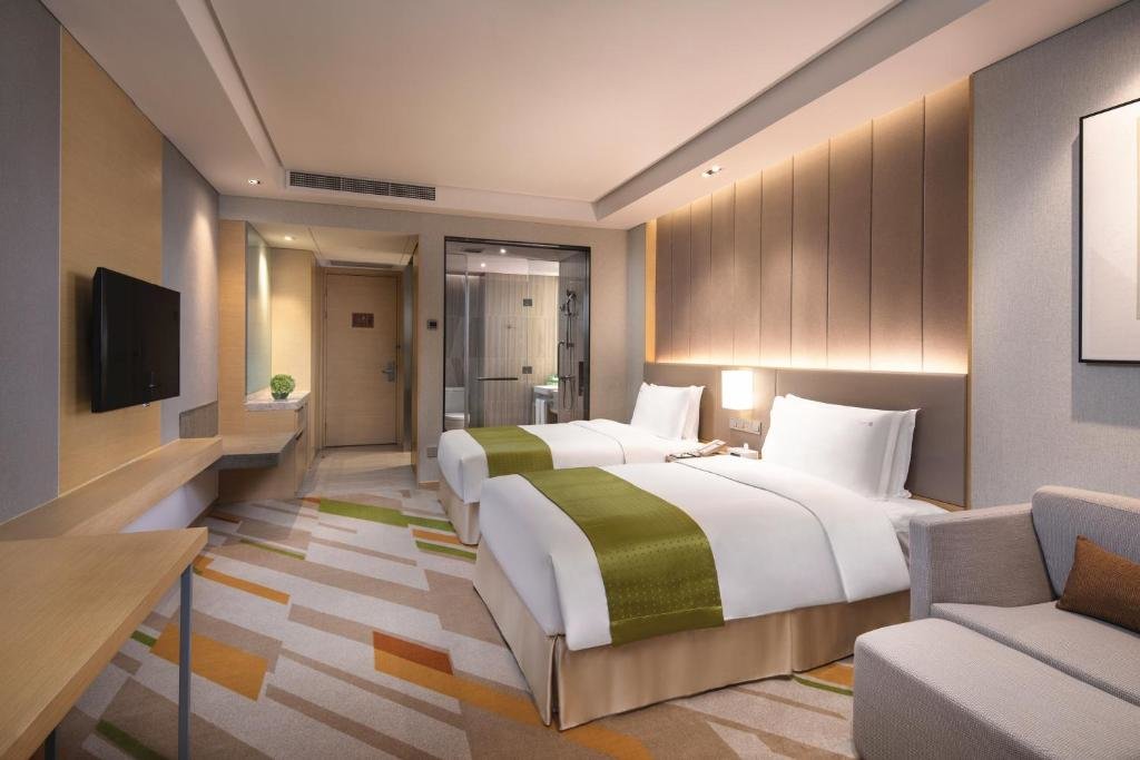 Люкс Holiday Inn Wuxi Taihu New City, an IHG Hotel