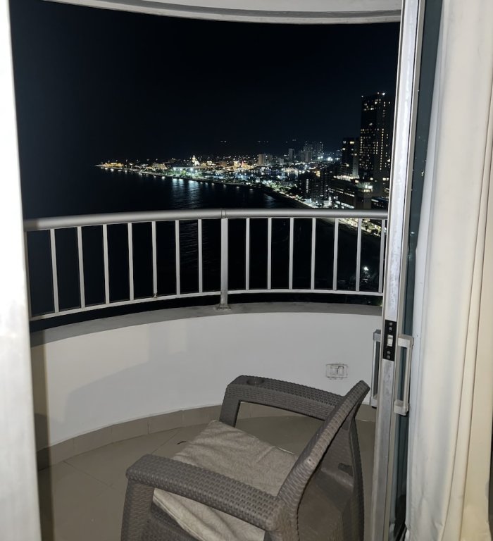 Apartment Palmetto Penthouse Deluxe Beautiful View and Sunset Floor 39