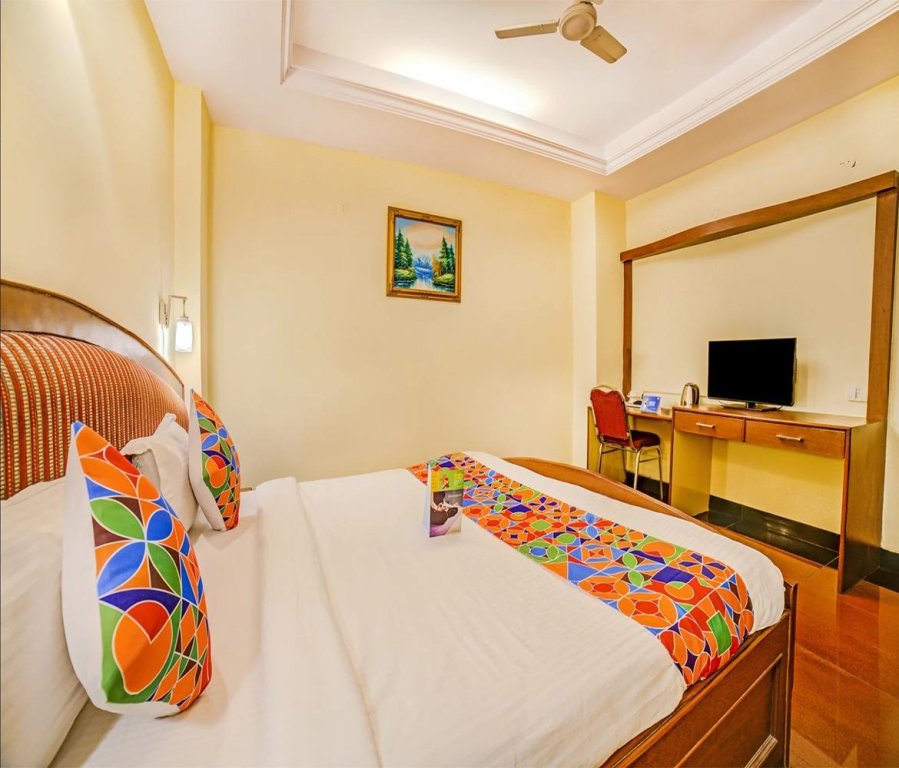 Suite Hotel Anmol Continental