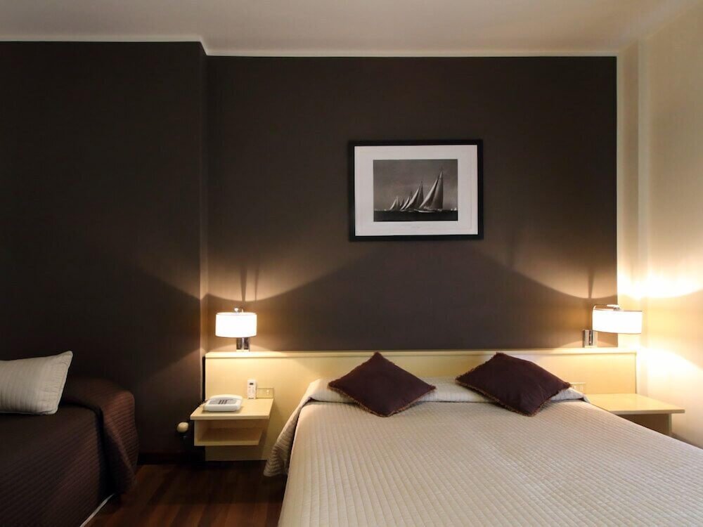 Standard Dreier Zimmer Hotel Ancora Riviera