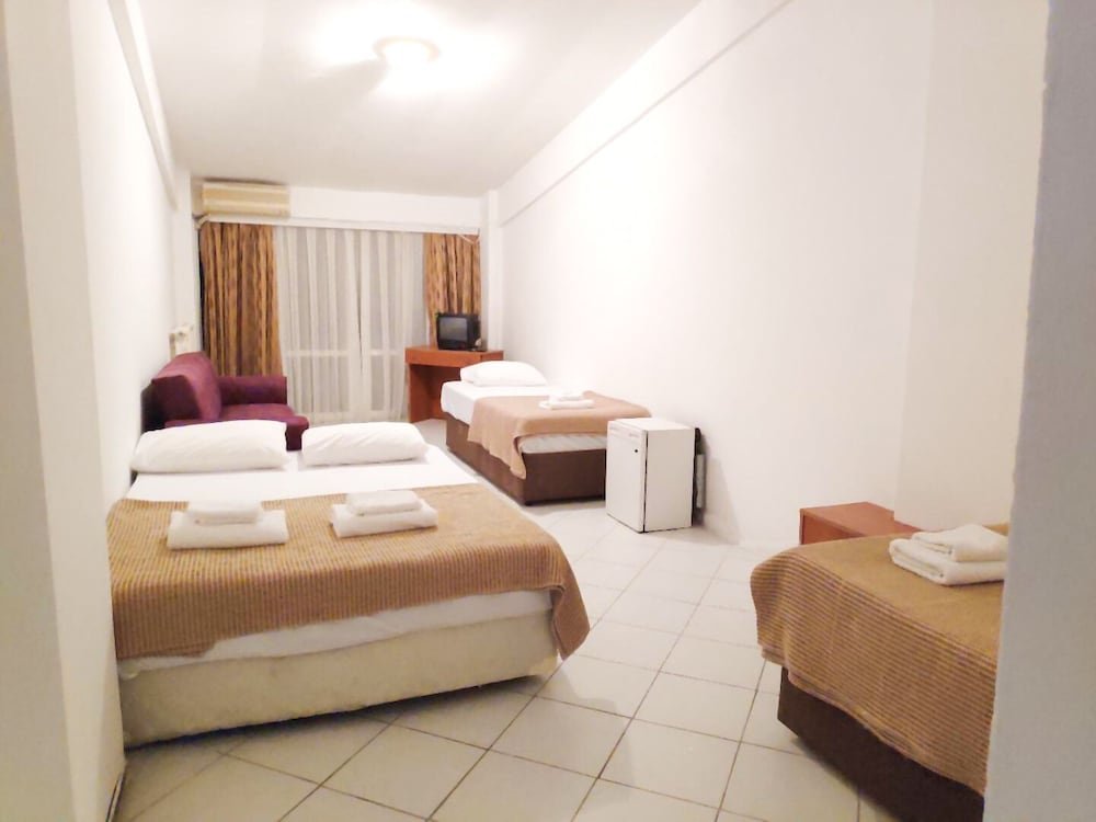 Comfort room Yalim Hotel