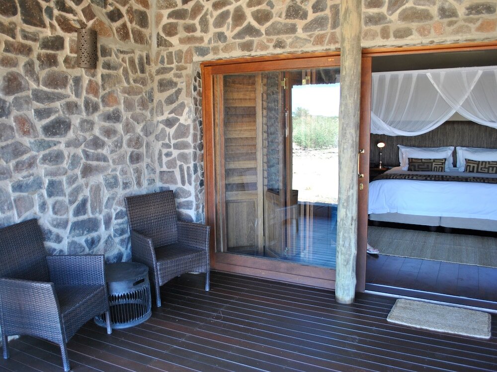 Люкс с балконом Tutwa Desert Lodge
