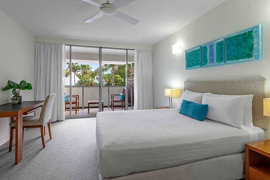 Апартаменты с 2 комнатами с видом на океан Drift Palm Cove