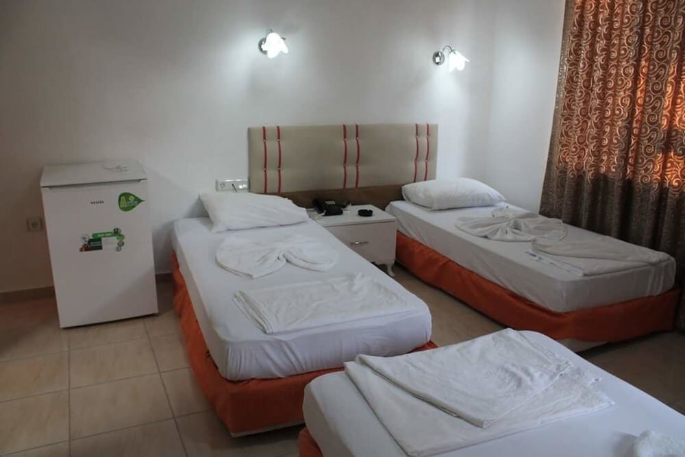 Standard famille chambre avec balcon Aydogar Hotel