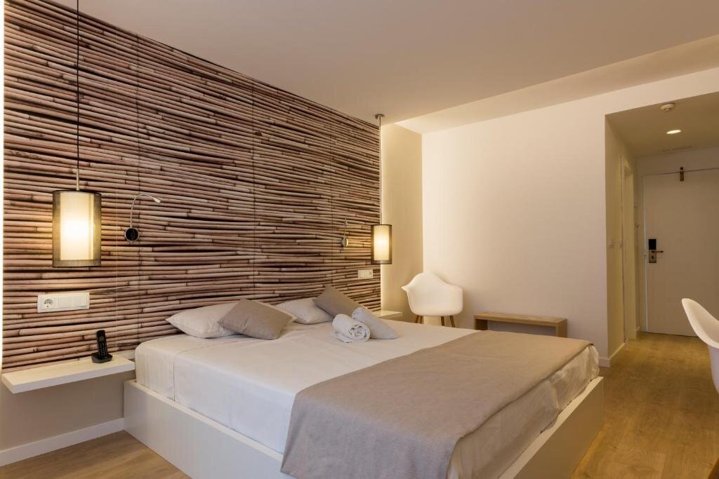 Standard Doppel Zimmer mit Poolblick Aluasoul Alcudia Bay