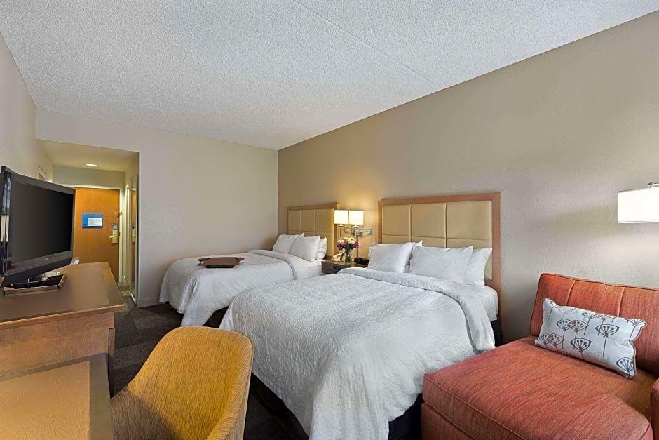 Четырёхместный люкс c 1 комнатой с балконом Hampton Inn & Suites Phoenix/Scottsdale