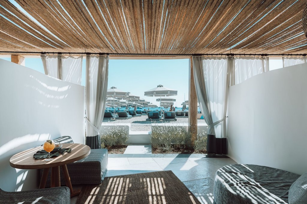 Deluxe room beachfront Mykonos Ammos Hotel
