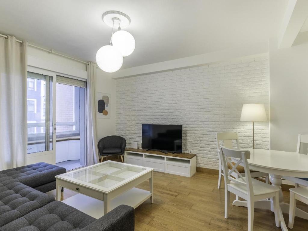 Apartment Bilbao Market with parking by Aston Rentals
