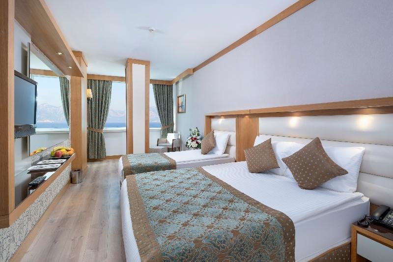 Трёхместный номер Standard Oz Hotels Antalya Resort & Spa Adult Only 16