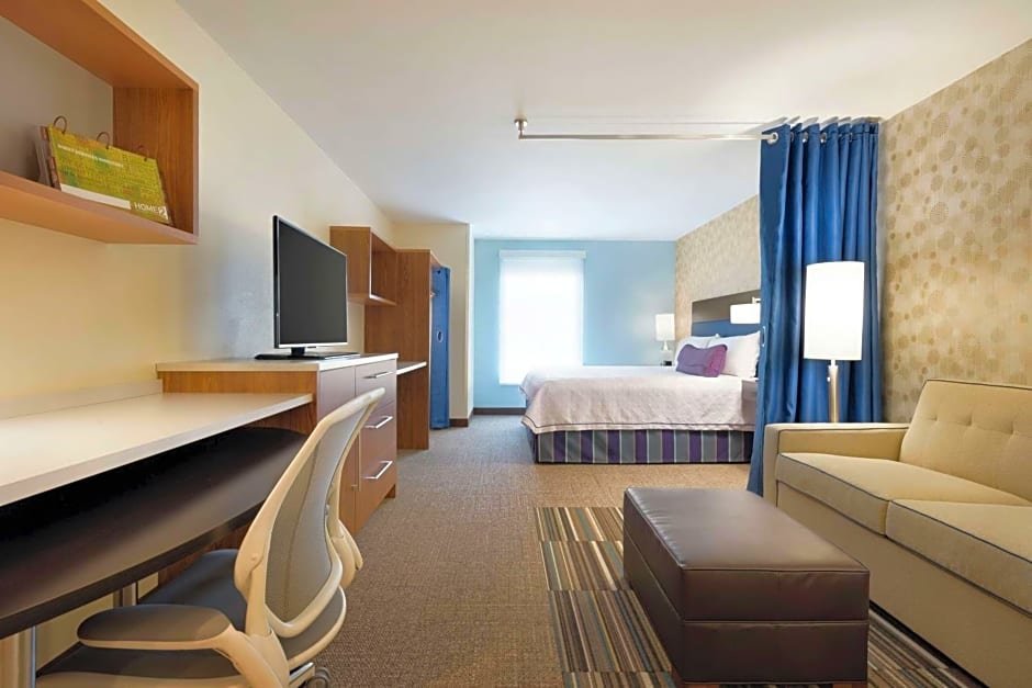 Люкс c 1 комнатой Home2 Suites by Hilton Milwaukee Airport