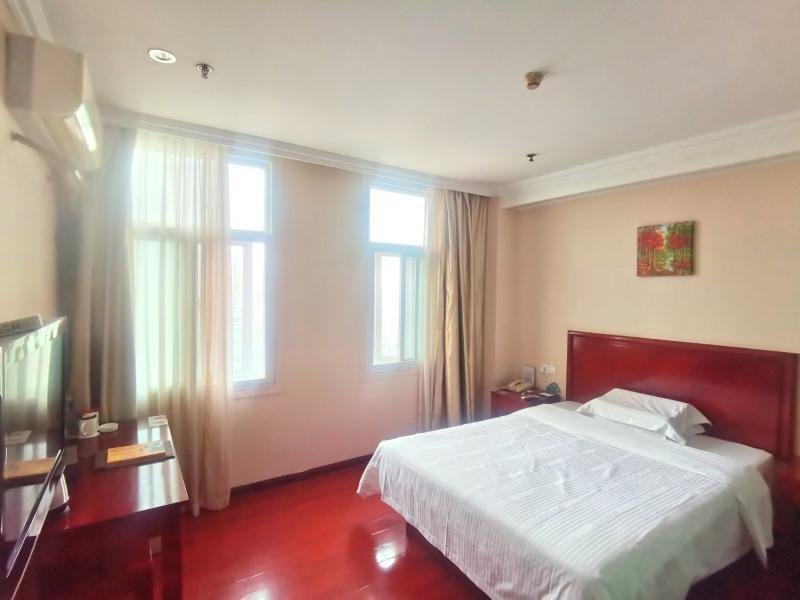 Standard Double room GreenTree Inn Jiangsu Lianyungang Donghai Benniu Square Business Hotel