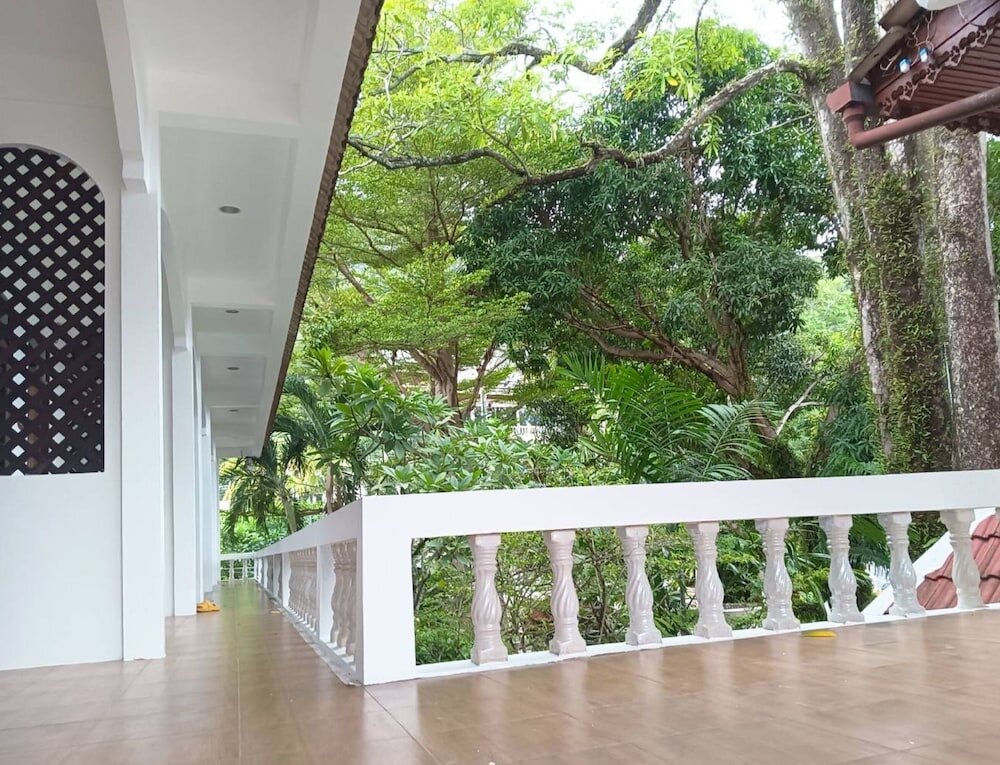 Номер Superior с балконом и с видом на сад Garden Home Kata