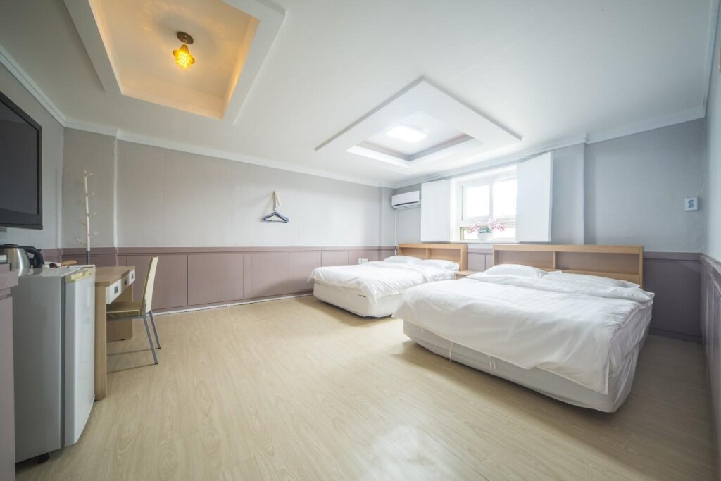 Номер Deluxe Daegu Foreigner only Guest House Gyeong`s Hostel