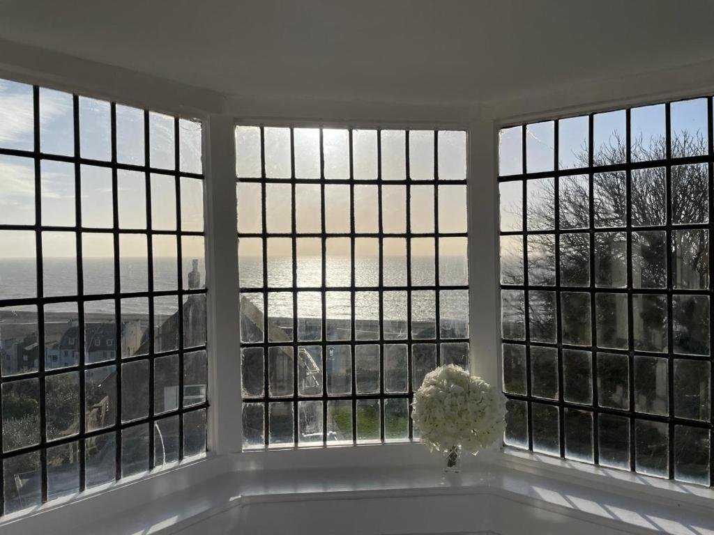 Апартаменты The Turret - The Best View in Folkestone