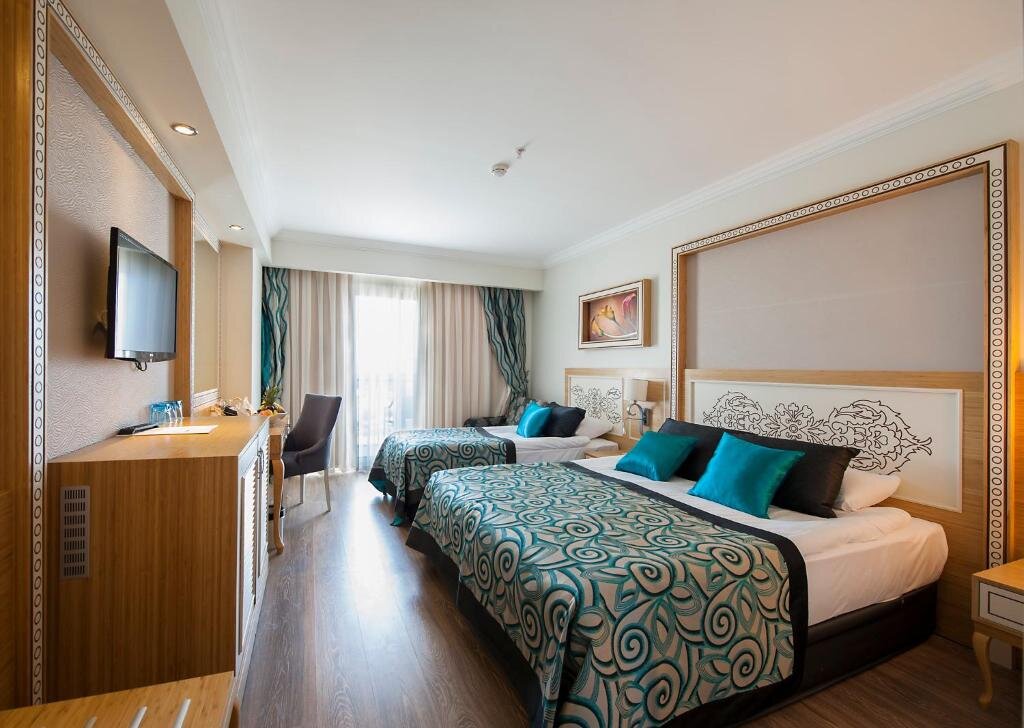 Standard Dreier Zimmer mit eingeschränktem Meerblick Crystal Waterworld Resort & Spa