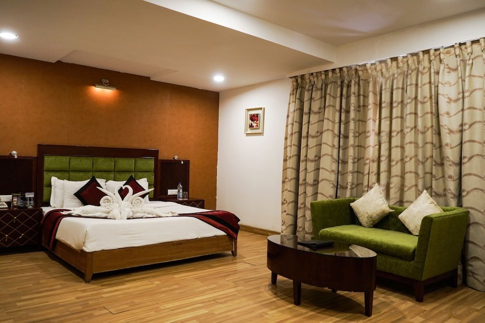 Suite Hotel Adityaz