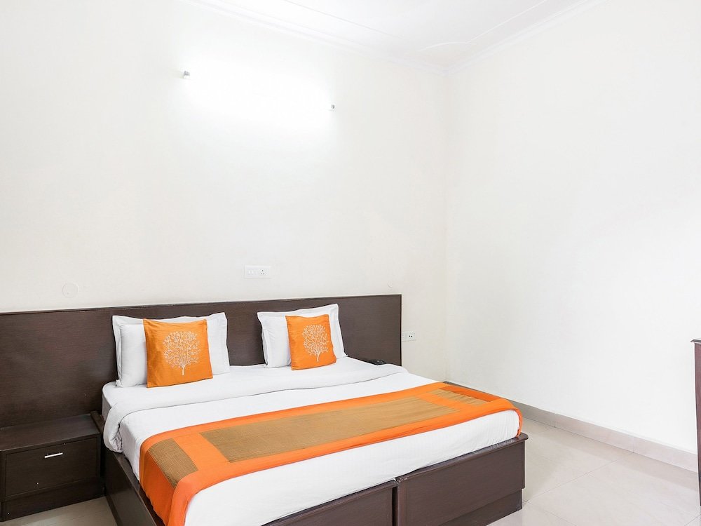 Standard room Capital O 15929 Comfort Residency