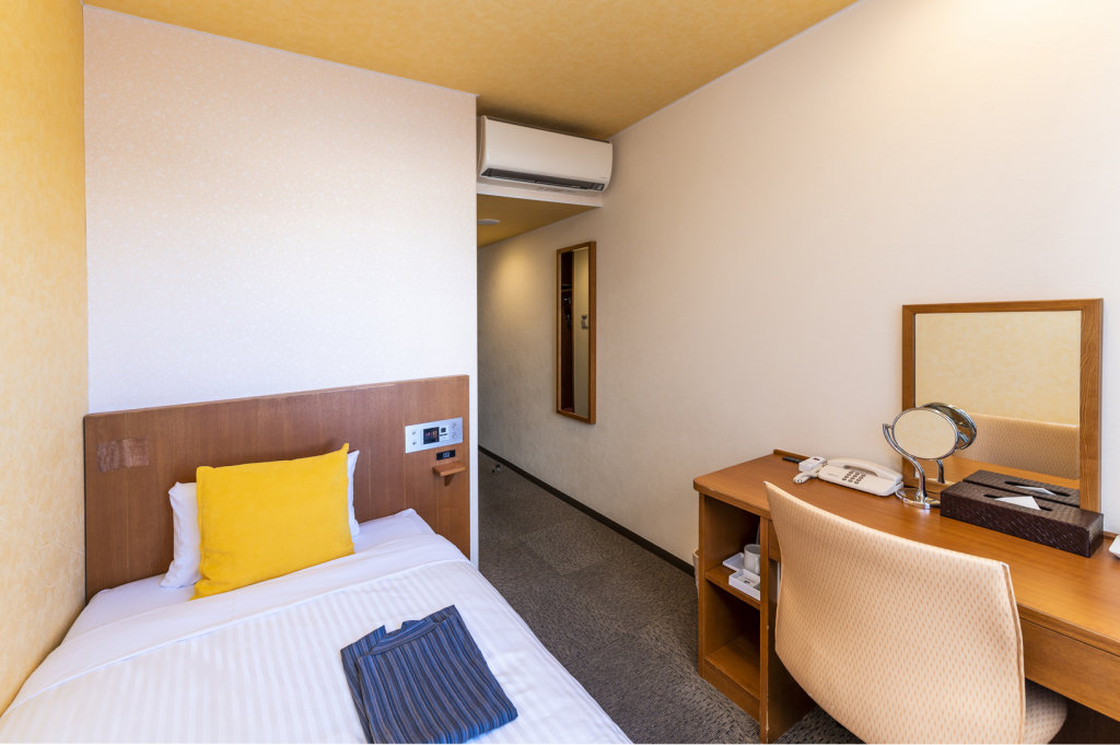 Кровать в общем номере (женский номер) Hotel Mark-1 Tsukuba