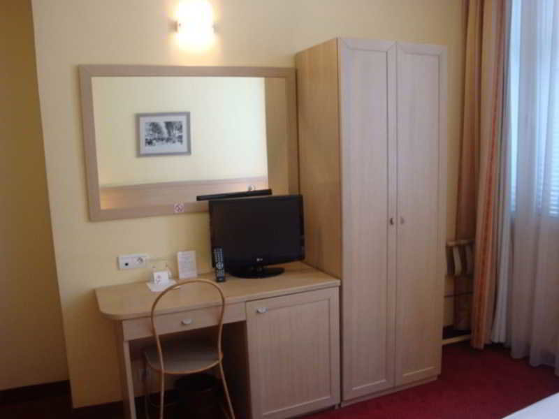 Standard room Hôtel les Cigales