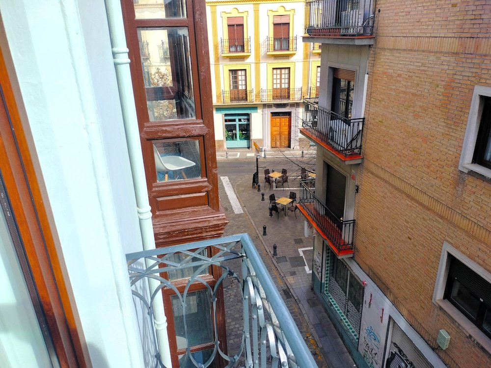 Трёхместный номер Standard с балконом Casual Ilbira Granada