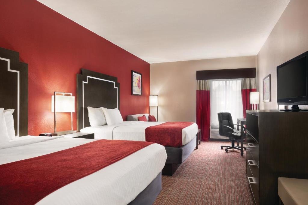 Standard Double room Days Inn & Suites by Wyndham Murfreesboro