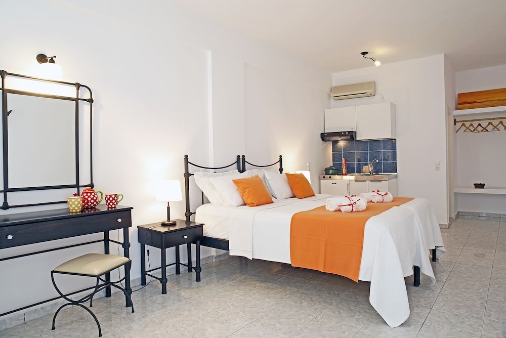 Classique double chambre avec balcon Agistri Apartments