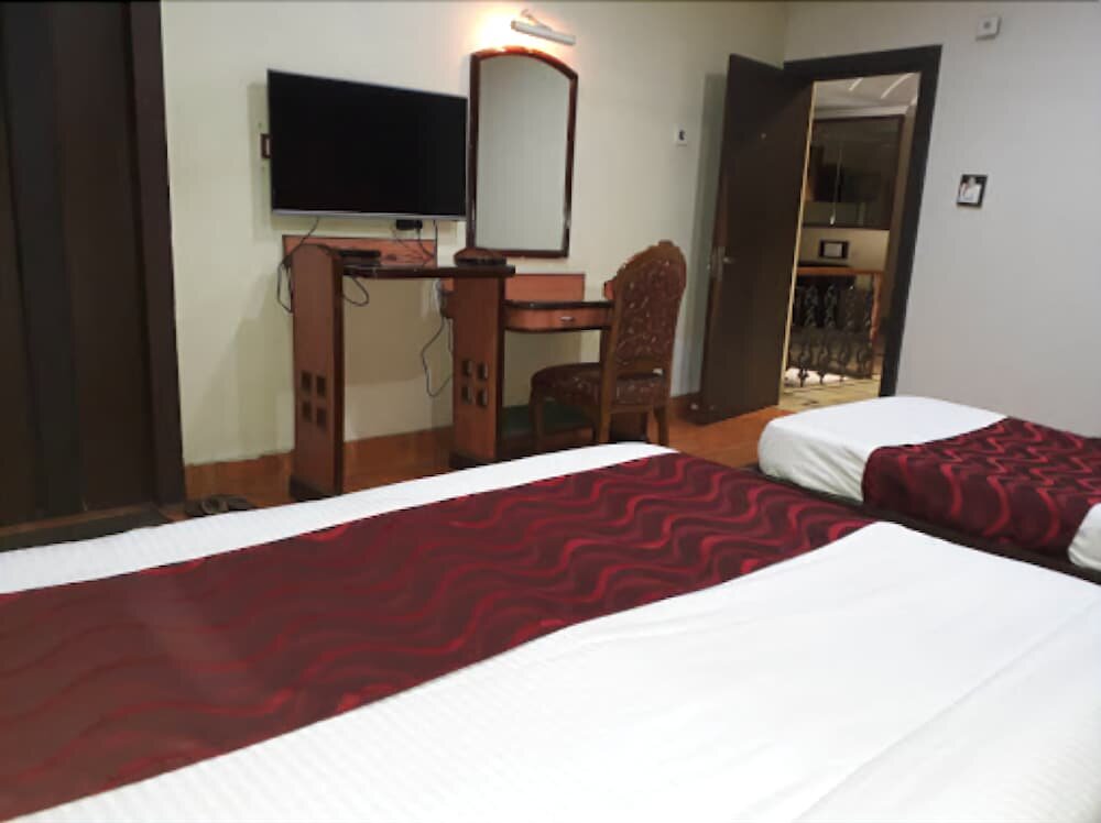 Comfort room Hotel JK Raj Regency